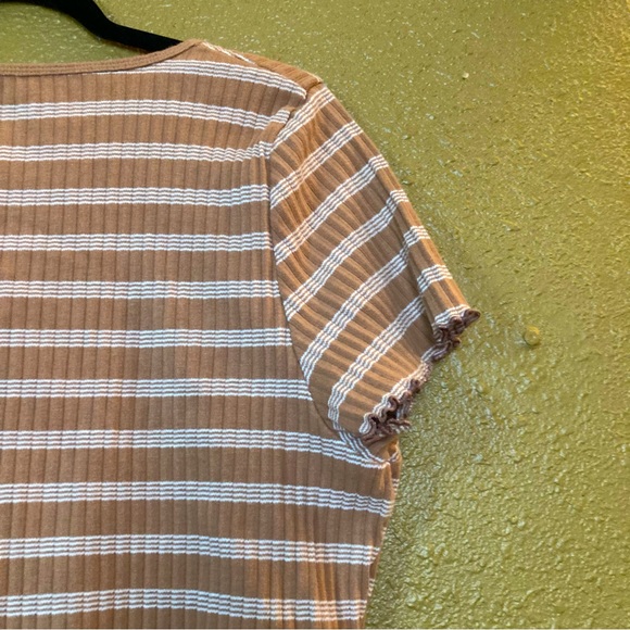 Women’s American Eagle Brown Striped Button Shirt - Picture 6 of 6